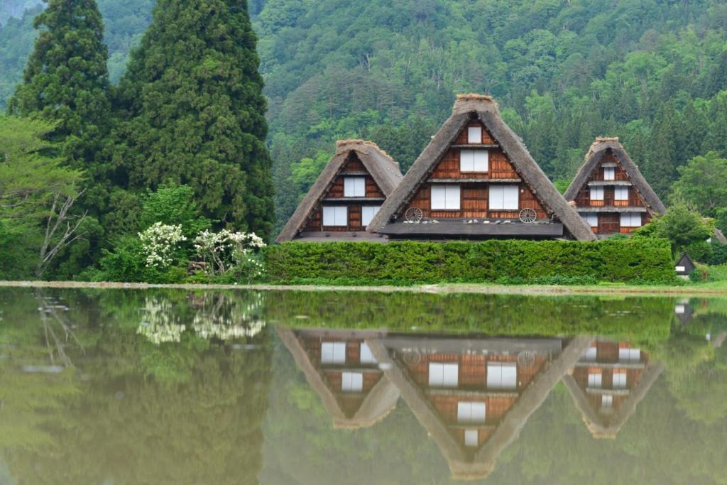 Shiroyamakan Сиракава Экстерьер фото